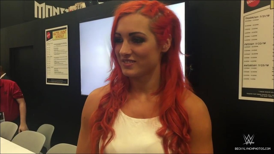 Y2Mate_is_-_Becky_Lynch_recaps_her_first_San_Diego_Comic-Con_experience-xj9sPuhQSLA-720p-1655737850986_mp4_000160733.jpg