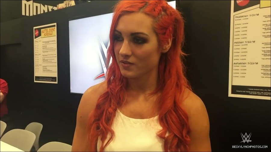 Y2Mate_is_-_Becky_Lynch_recaps_her_first_San_Diego_Comic-Con_experience-xj9sPuhQSLA-720p-1655737850986_mp4_000165133.jpg