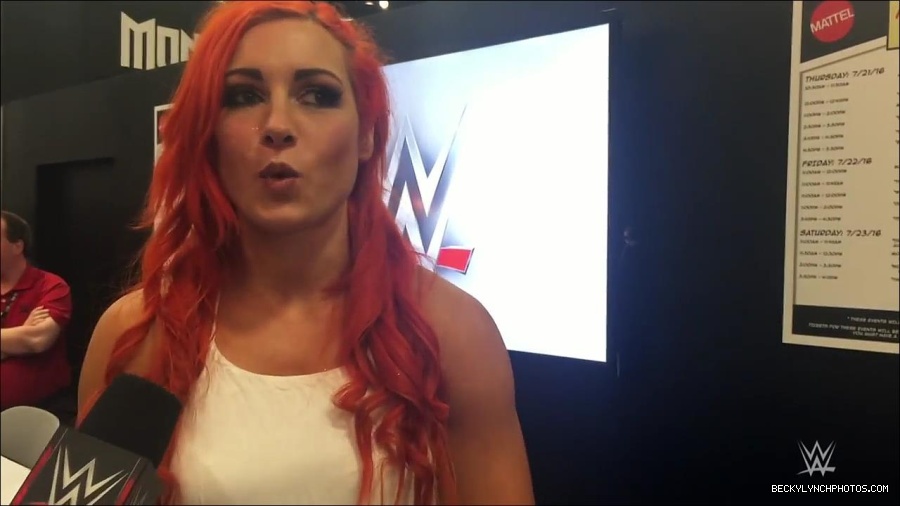 Y2Mate_is_-_Becky_Lynch_recaps_her_first_San_Diego_Comic-Con_experience-xj9sPuhQSLA-720p-1655737850986_mp4_000168733.jpg