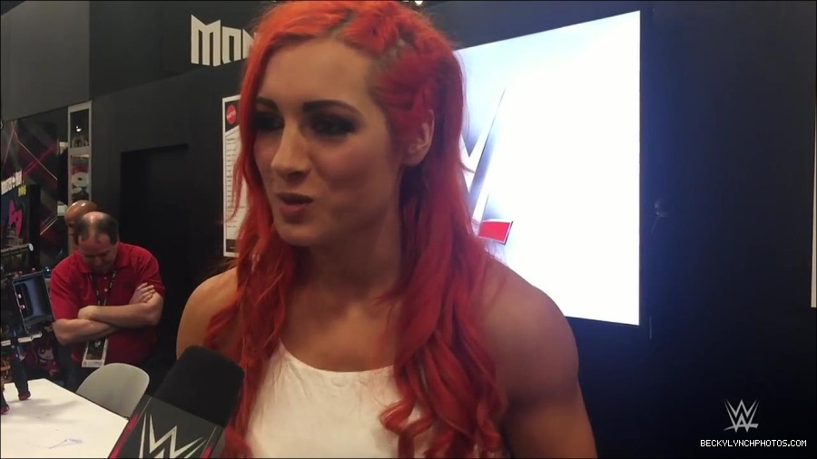 Y2Mate_is_-_Becky_Lynch_recaps_her_first_San_Diego_Comic-Con_experience-xj9sPuhQSLA-720p-1655737850986_mp4_000173533.jpg