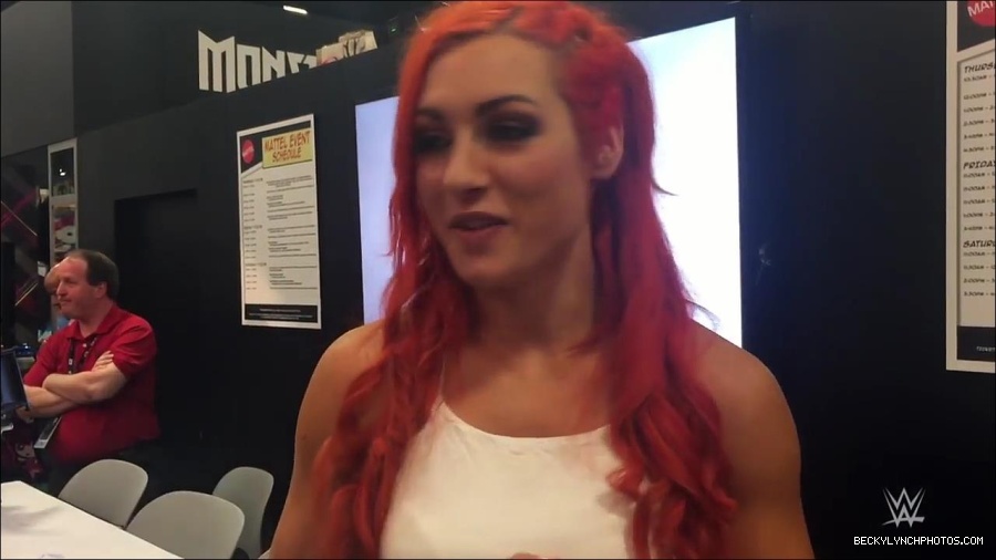 Y2Mate_is_-_Becky_Lynch_recaps_her_first_San_Diego_Comic-Con_experience-xj9sPuhQSLA-720p-1655737850986_mp4_000179533.jpg