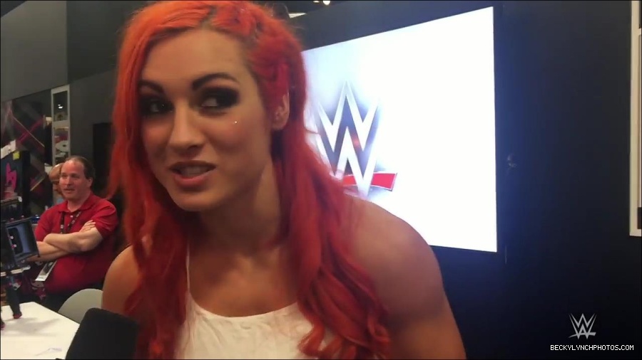 Y2Mate_is_-_Becky_Lynch_recaps_her_first_San_Diego_Comic-Con_experience-xj9sPuhQSLA-720p-1655737850986_mp4_000180333.jpg
