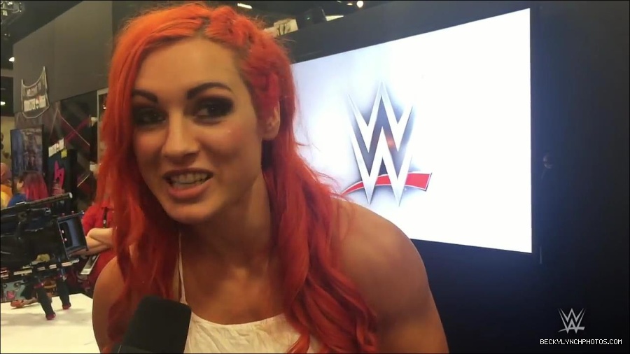 Y2Mate_is_-_Becky_Lynch_recaps_her_first_San_Diego_Comic-Con_experience-xj9sPuhQSLA-720p-1655737850986_mp4_000181133.jpg