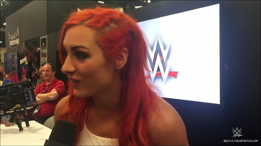 Y2Mate_is_-_Becky_Lynch_recaps_her_first_San_Diego_Comic-Con_experience-xj9sPuhQSLA-720p-1655737850986_mp4_000181533.jpg