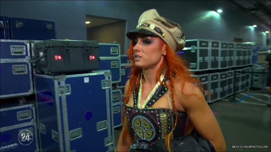 Y2Mate_is_-_The_rich_history_of_the_WrestleMania_32_women_s_gear2C_only_on_WWE_Network-3S0vSaUePRA-720p-1655738476682_mp4_000016000.jpg