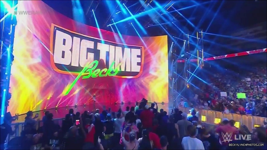 WWE_Monday_Night_Raw_2022_06_20_720p_HDTV_x264-NWCHD_mp4_000317116.jpg