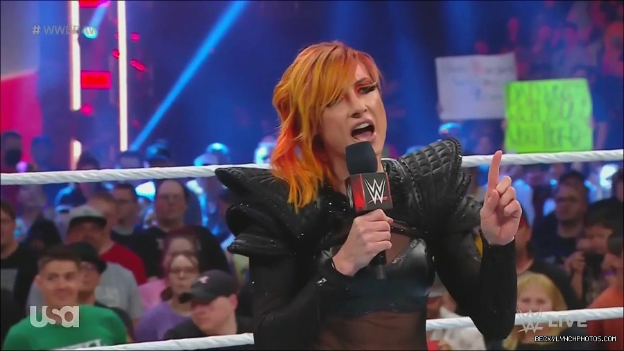 WWE_Monday_Night_Raw_2022_06_20_720p_HDTV_x264-NWCHD_mp4_000353953.jpg