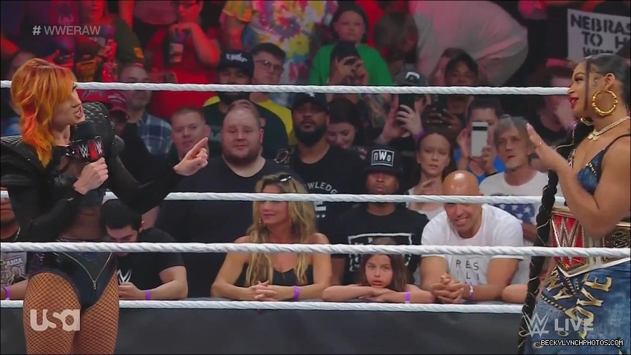 WWE_Monday_Night_Raw_2022_06_20_720p_HDTV_x264-NWCHD_mp4_000359158.jpg