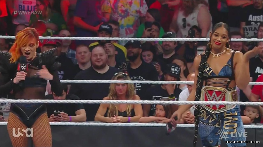 WWE_Monday_Night_Raw_2022_06_20_720p_HDTV_x264-NWCHD_mp4_000362362.jpg
