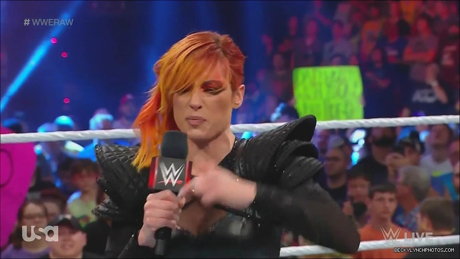 WWE_Monday_Night_Raw_2022_06_20_720p_HDTV_x264-NWCHD_mp4_000367967.jpg