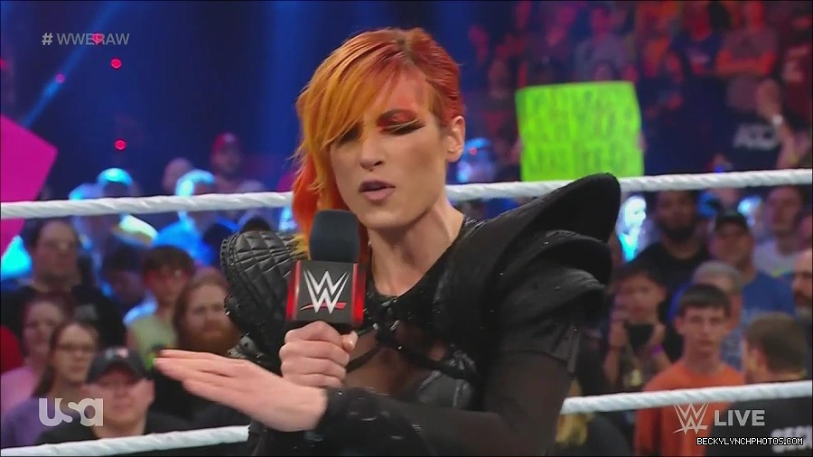 WWE_Monday_Night_Raw_2022_06_20_720p_HDTV_x264-NWCHD_mp4_000370770.jpg
