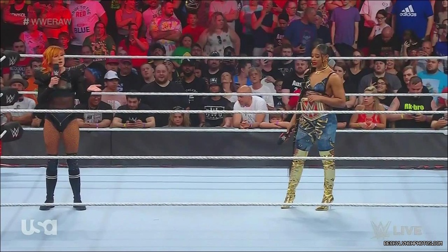 WWE_Monday_Night_Raw_2022_06_20_720p_HDTV_x264-NWCHD_mp4_000375575.jpg