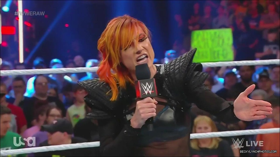 WWE_Monday_Night_Raw_2022_06_20_720p_HDTV_x264-NWCHD_mp4_000381581.jpg