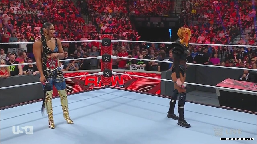 WWE_Monday_Night_Raw_2022_06_20_720p_HDTV_x264-NWCHD_mp4_000427226.jpg
