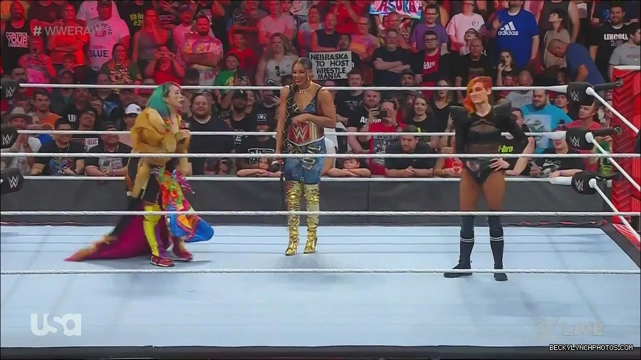 WWE_Monday_Night_Raw_2022_06_20_720p_HDTV_x264-NWCHD_mp4_000428027.jpg