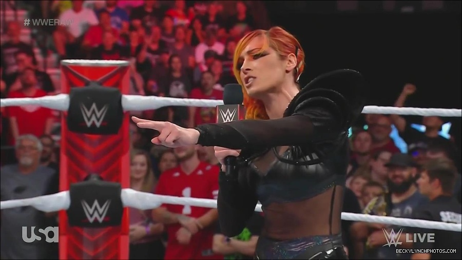 WWE_Monday_Night_Raw_2022_06_20_720p_HDTV_x264-NWCHD_mp4_000438838.jpg