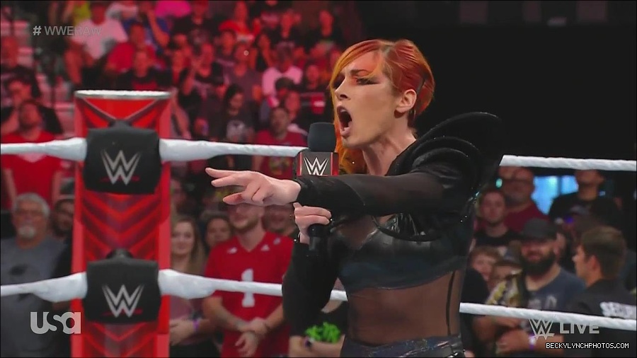 WWE_Monday_Night_Raw_2022_06_20_720p_HDTV_x264-NWCHD_mp4_000439639.jpg