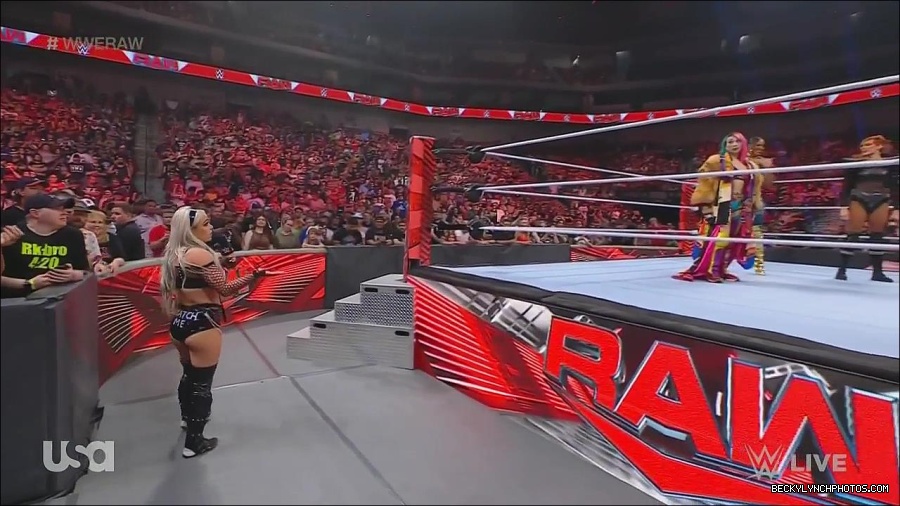 WWE_Monday_Night_Raw_2022_06_20_720p_HDTV_x264-NWCHD_mp4_000478711.jpg