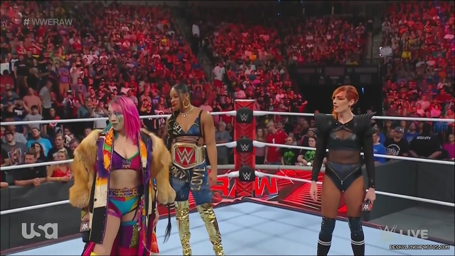 WWE_Monday_Night_Raw_2022_06_20_720p_HDTV_x264-NWCHD_mp4_000481514.jpg