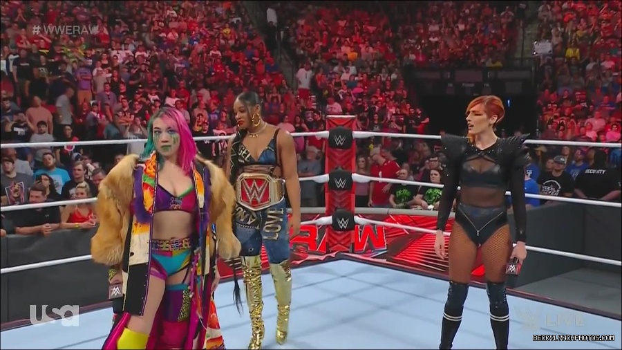WWE_Monday_Night_Raw_2022_06_20_720p_HDTV_x264-NWCHD_mp4_000481914.jpg