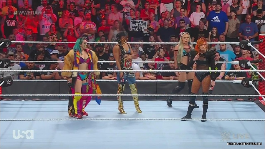 WWE_Monday_Night_Raw_2022_06_20_720p_HDTV_x264-NWCHD_mp4_000491924.jpg