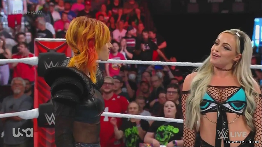 WWE_Monday_Night_Raw_2022_06_20_720p_HDTV_x264-NWCHD_mp4_000501934.jpg