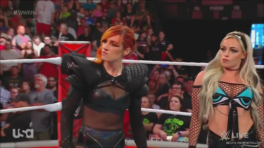 WWE_Monday_Night_Raw_2022_06_20_720p_HDTV_x264-NWCHD_mp4_000503135.jpg