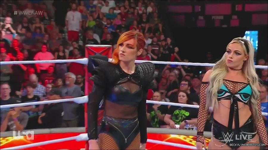 WWE_Monday_Night_Raw_2022_06_20_720p_HDTV_x264-NWCHD_mp4_000503536.jpg