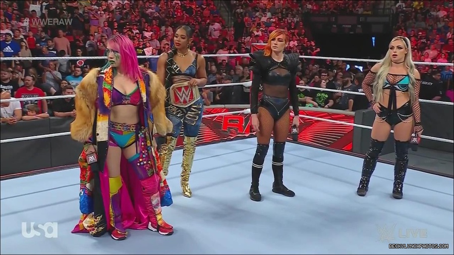 WWE_Monday_Night_Raw_2022_06_20_720p_HDTV_x264-NWCHD_mp4_000522355.jpg