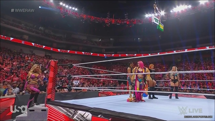 WWE_Monday_Night_Raw_2022_06_20_720p_HDTV_x264-NWCHD_mp4_000538371.jpg
