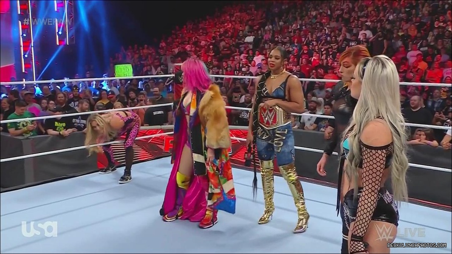 WWE_Monday_Night_Raw_2022_06_20_720p_HDTV_x264-NWCHD_mp4_000541974.jpg