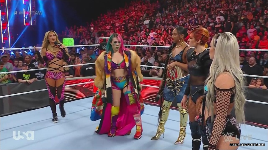 WWE_Monday_Night_Raw_2022_06_20_720p_HDTV_x264-NWCHD_mp4_000543576.jpg