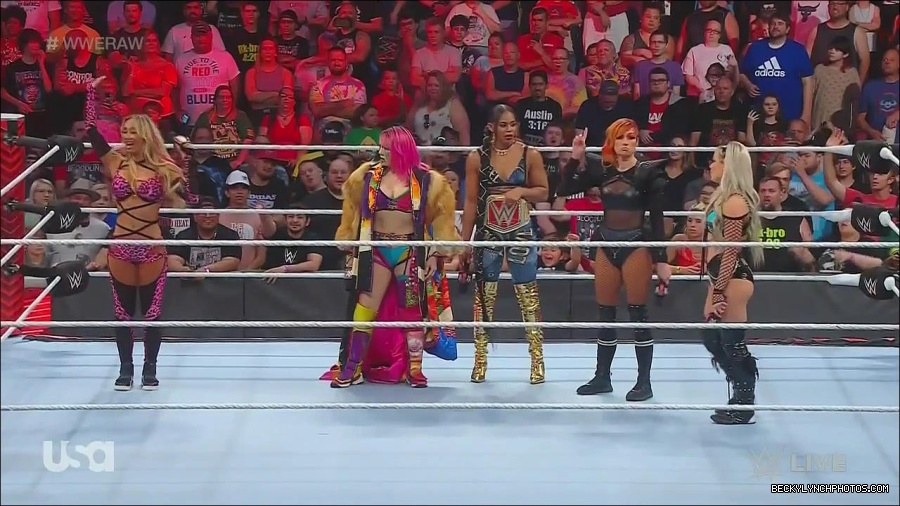 WWE_Monday_Night_Raw_2022_06_20_720p_HDTV_x264-NWCHD_mp4_000553586.jpg