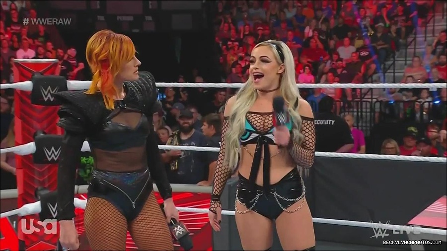 WWE_Monday_Night_Raw_2022_06_20_720p_HDTV_x264-NWCHD_mp4_000556389.jpg