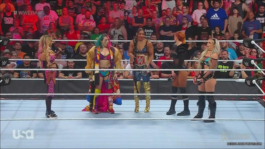 WWE_Monday_Night_Raw_2022_06_20_720p_HDTV_x264-NWCHD_mp4_000572405.jpg