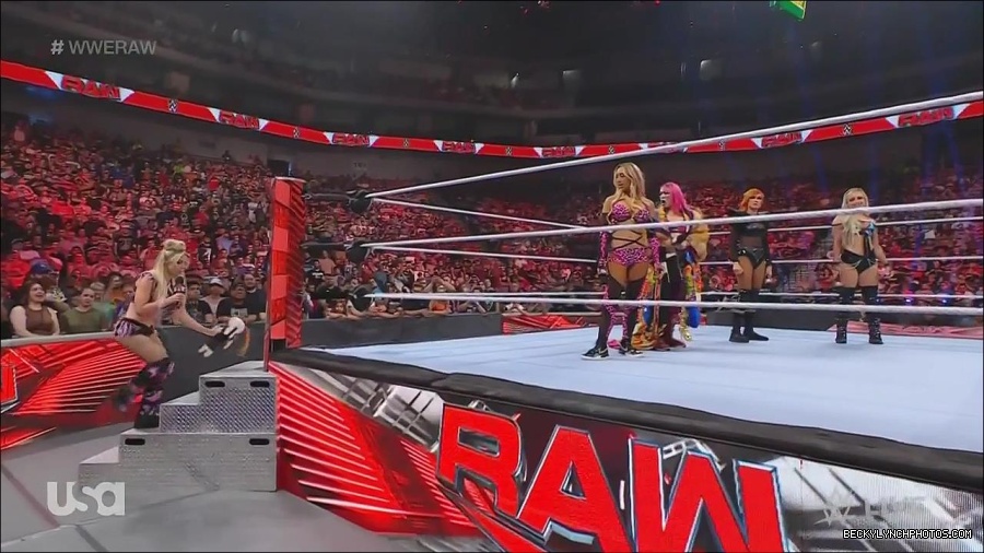 WWE_Monday_Night_Raw_2022_06_20_720p_HDTV_x264-NWCHD_mp4_000620453.jpg