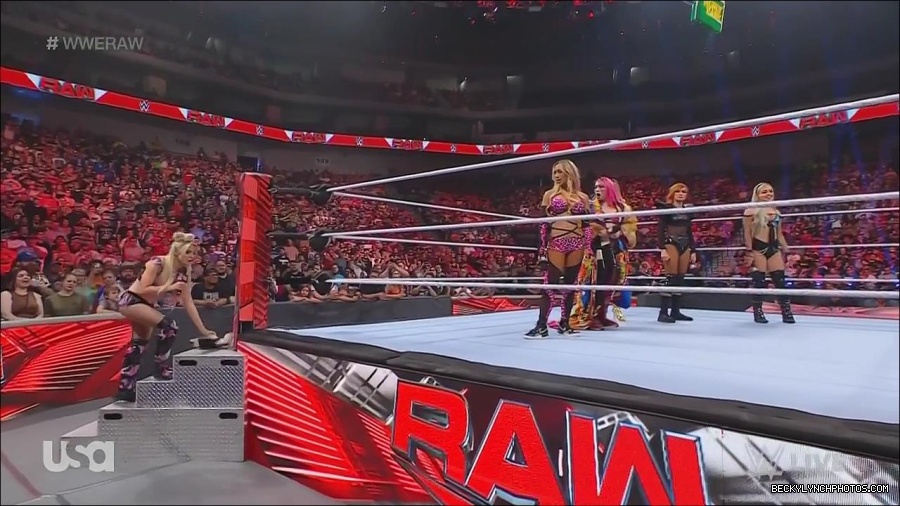 WWE_Monday_Night_Raw_2022_06_20_720p_HDTV_x264-NWCHD_mp4_000620853.jpg