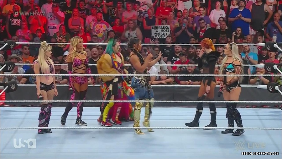 WWE_Monday_Night_Raw_2022_06_20_720p_HDTV_x264-NWCHD_mp4_000644677.jpg