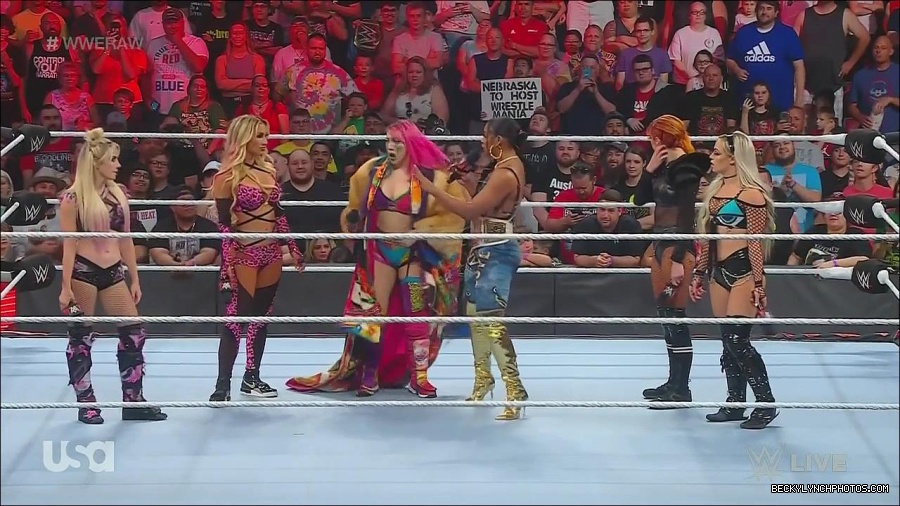 WWE_Monday_Night_Raw_2022_06_20_720p_HDTV_x264-NWCHD_mp4_000645878.jpg