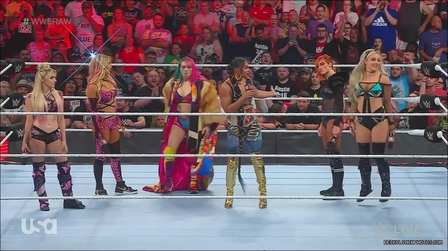 WWE_Monday_Night_Raw_2022_06_20_720p_HDTV_x264-NWCHD_mp4_000652284.jpg
