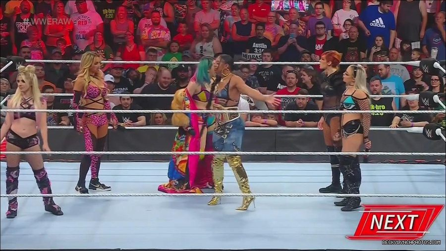 WWE_Monday_Night_Raw_2022_06_20_720p_HDTV_x264-NWCHD_mp4_000671904.jpg