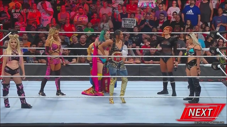 WWE_Monday_Night_Raw_2022_06_20_720p_HDTV_x264-NWCHD_mp4_000675508.jpg