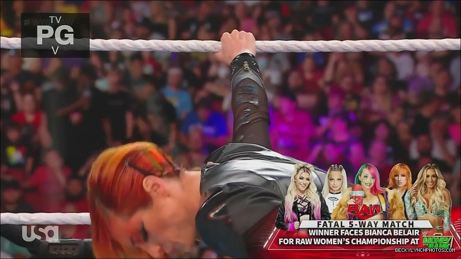 WWE_Monday_Night_Raw_2022_06_20_720p_HDTV_x264-NWCHD_mp4_000691123.jpg