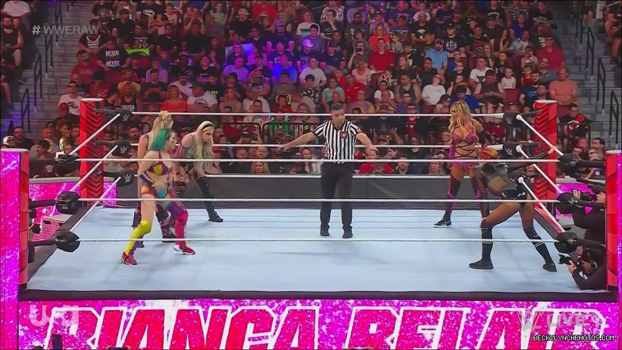 WWE_Monday_Night_Raw_2022_06_20_720p_HDTV_x264-NWCHD_mp4_000696329.jpg