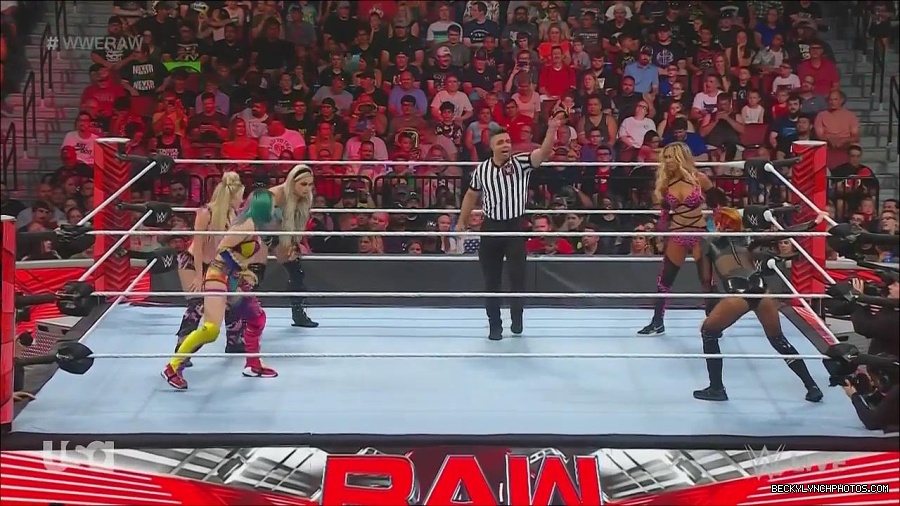 WWE_Monday_Night_Raw_2022_06_20_720p_HDTV_x264-NWCHD_mp4_000697530.jpg