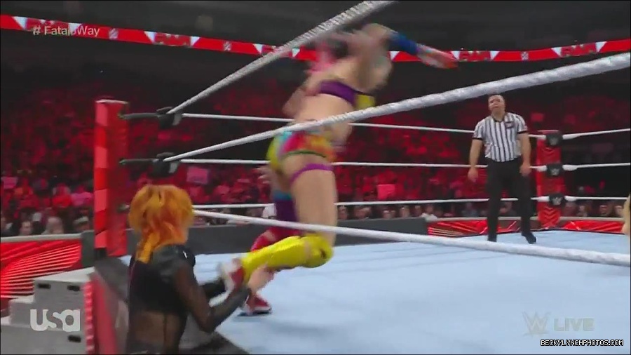 WWE_Monday_Night_Raw_2022_06_20_720p_HDTV_x264-NWCHD_mp4_000846612.jpg