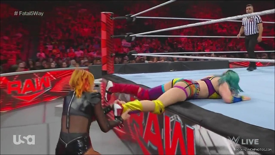 WWE_Monday_Night_Raw_2022_06_20_720p_HDTV_x264-NWCHD_mp4_000848214.jpg