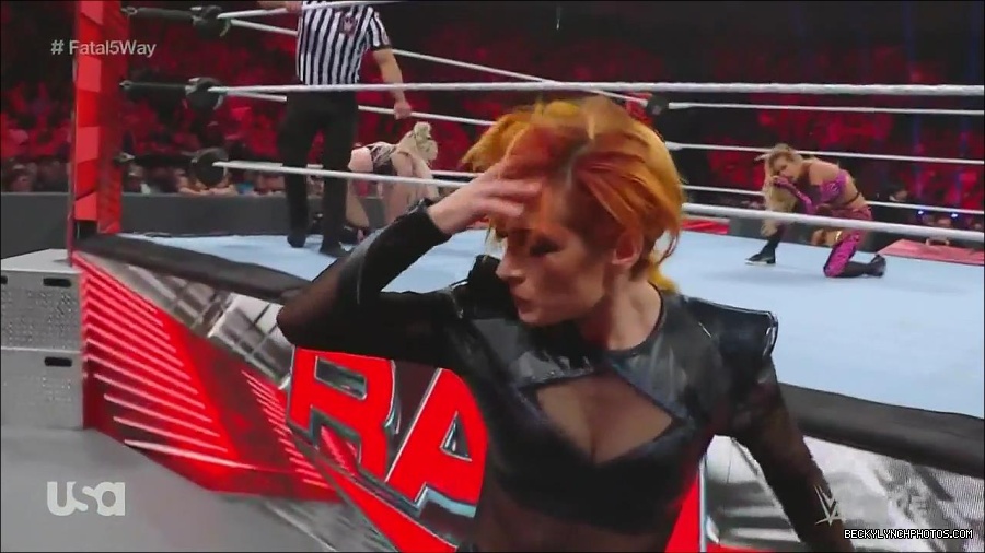 WWE_Monday_Night_Raw_2022_06_20_720p_HDTV_x264-NWCHD_mp4_000851417.jpg