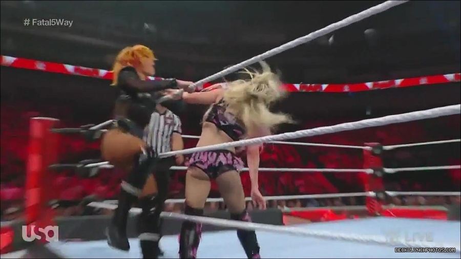 WWE_Monday_Night_Raw_2022_06_20_720p_HDTV_x264-NWCHD_mp4_000865431.jpg
