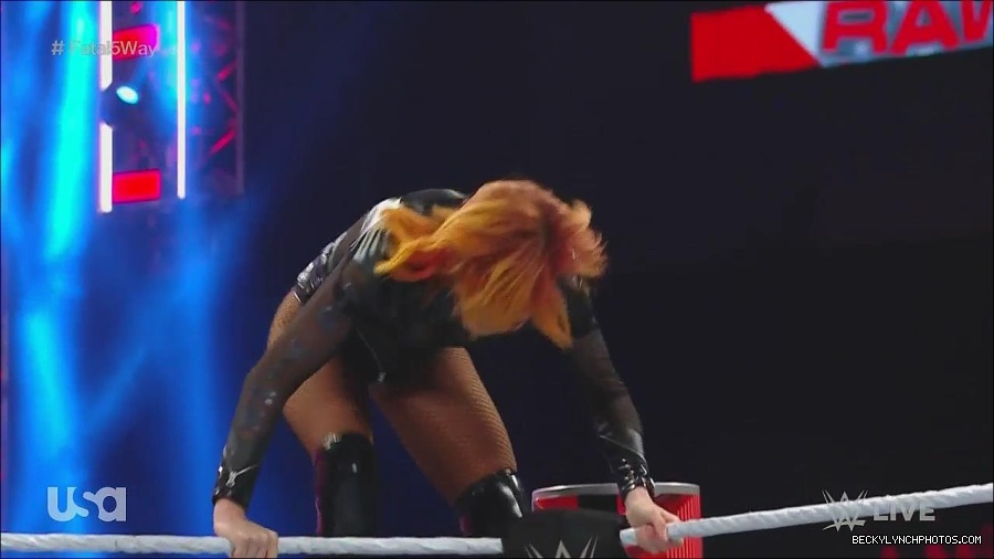 WWE_Monday_Night_Raw_2022_06_20_720p_HDTV_x264-NWCHD_mp4_000869835.jpg